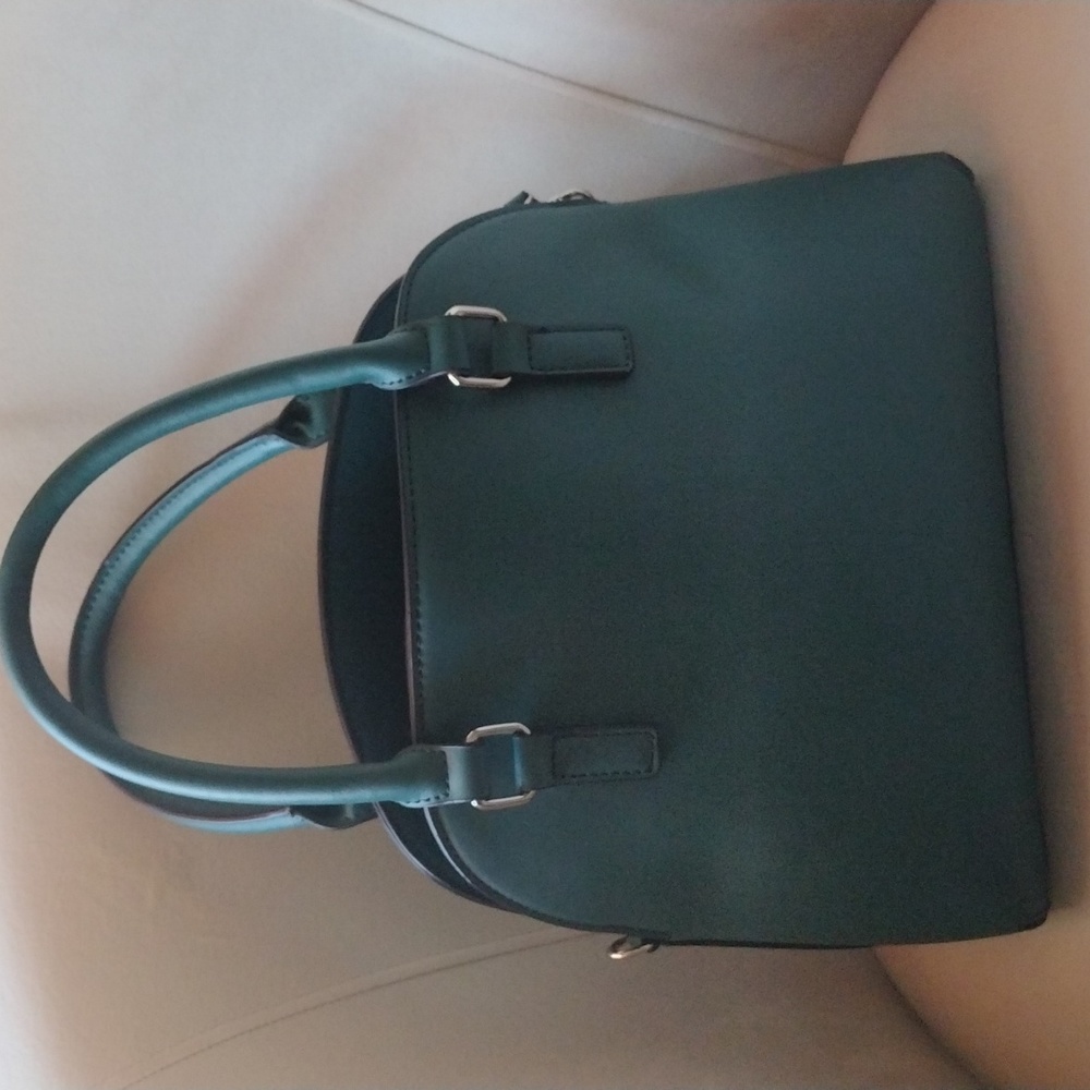 Handbag - Picture 2 of 6